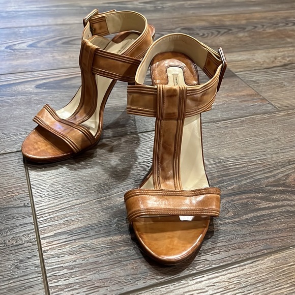 EUC Max Studio leather strappy heels - Picture 4 of 7